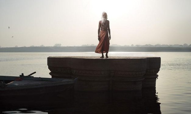 Powerful Portraits of India’s Holy Men