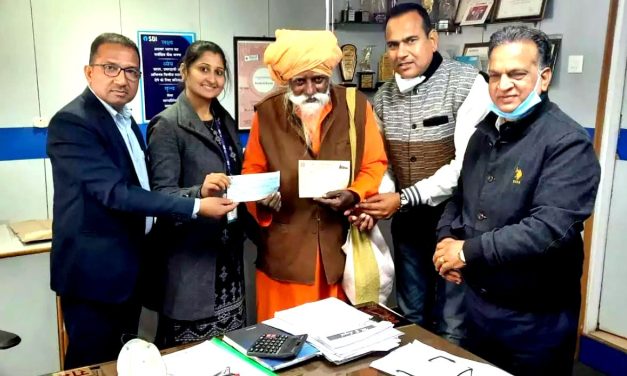 83 Year Old Cave-Dwelling Sadhu Donates ₹1 Crore Towards Construction of Ayodhya Ram Mandir